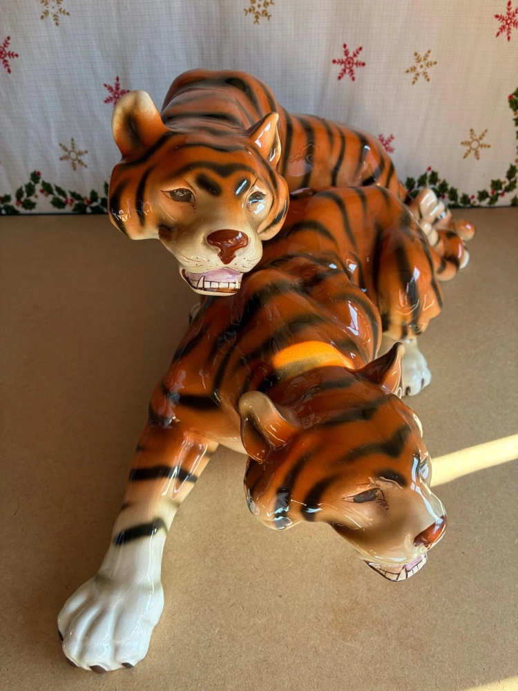 Velké porcelánové sousoší tygrů Royal Dux