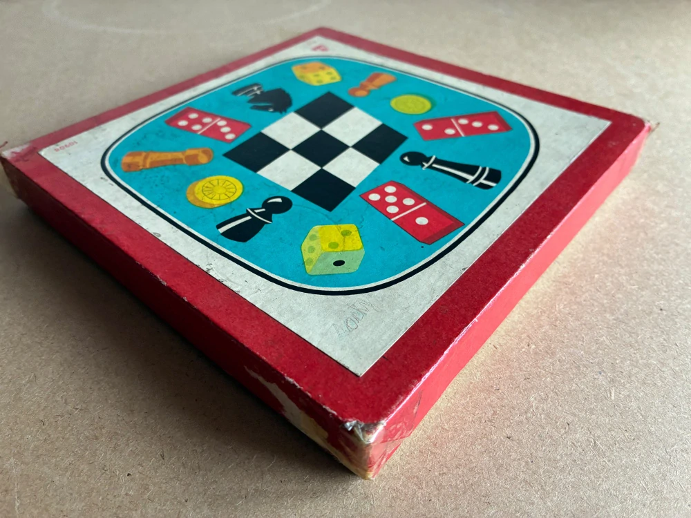 Retro soubor miniaturních společenských her – TOFA