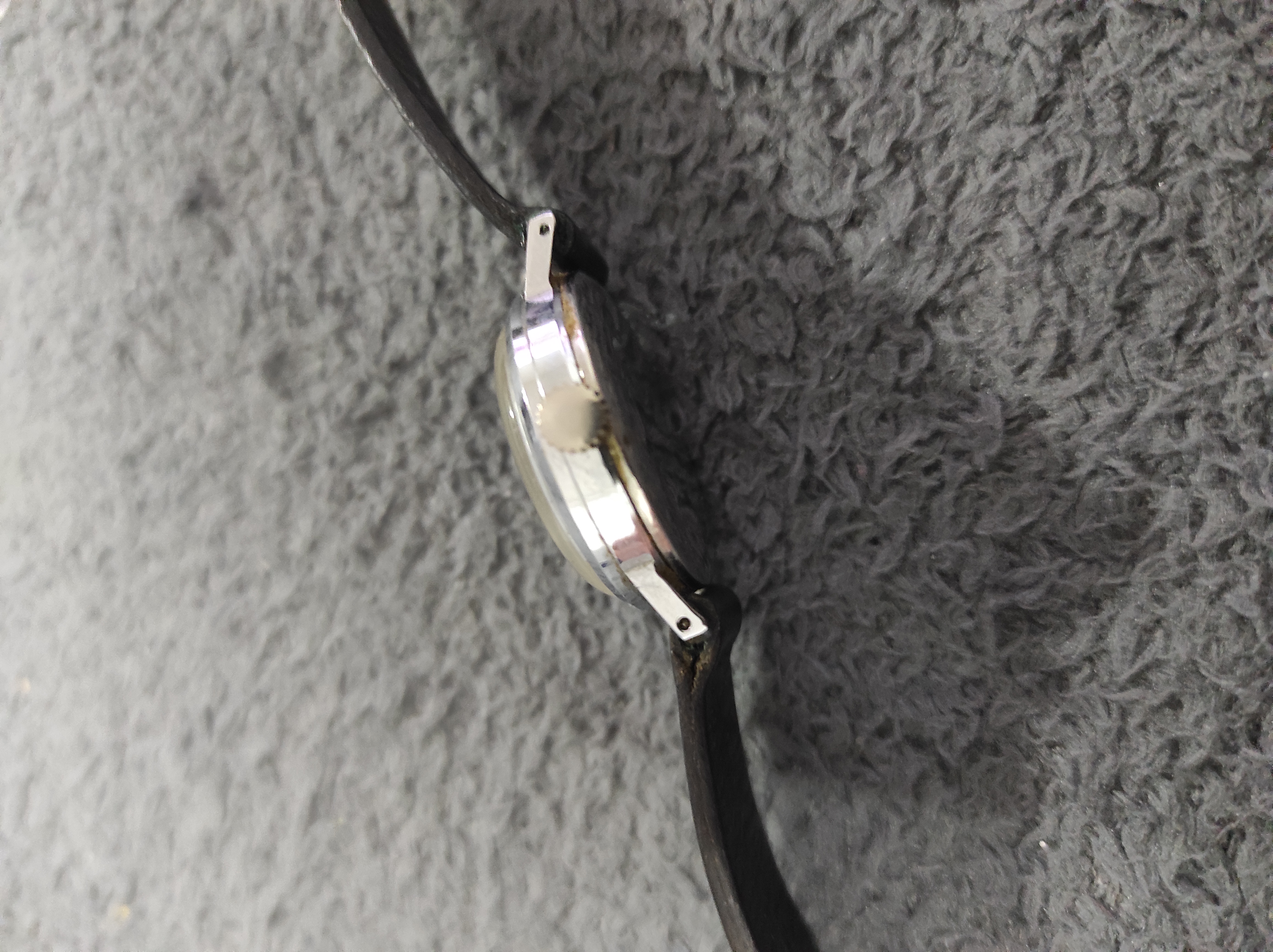 Náramkové hodinky Prim 