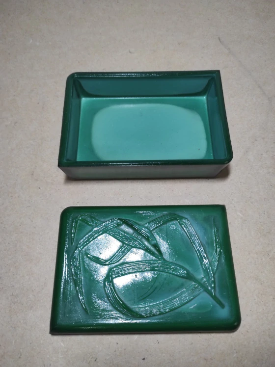 Dóza, šperkovnice malachitové sklo 