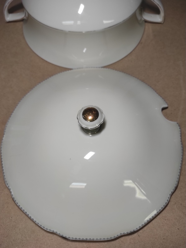 Starožitná terina - Royal Ivory 