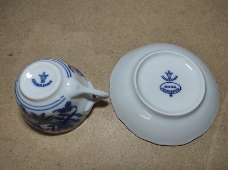 Cibulák Dubí - Mocca šálky s podšálkem 