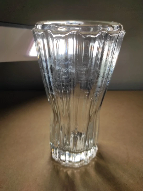 Váza lisované sklo 