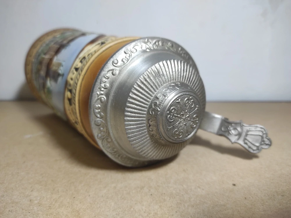 Starý korbel s cínovým víčkem - Sitzendorf