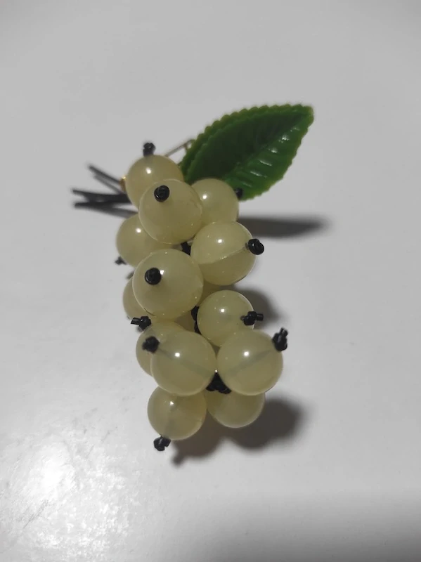 Retro plastové brože 