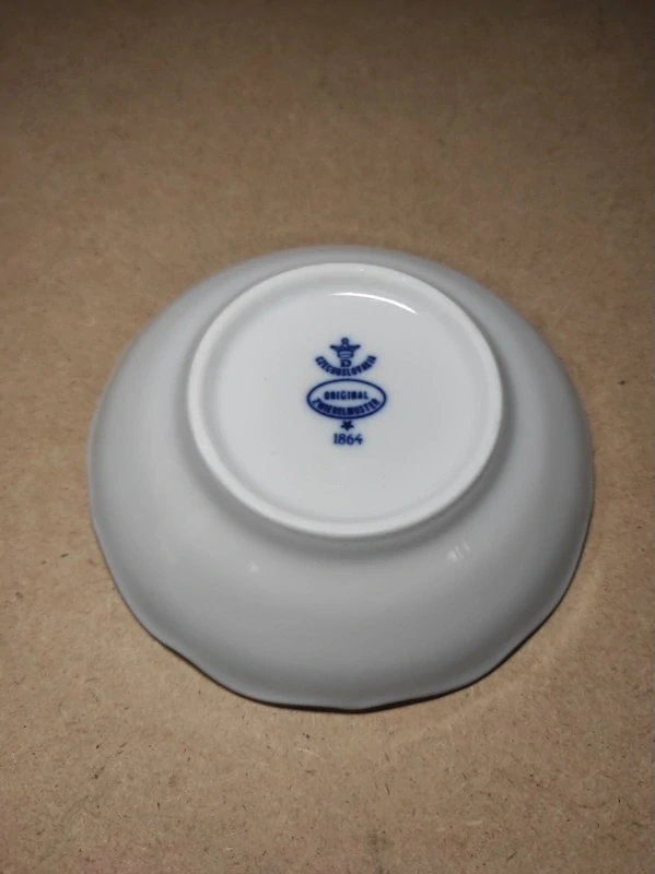 Cibulák Dubí 1864 - misky, podšálky 