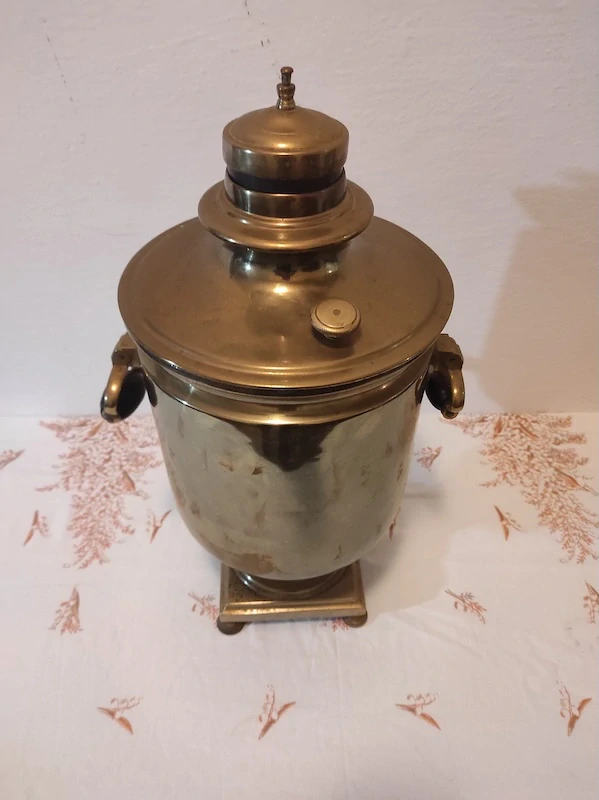 Velký mosazný samovar 
