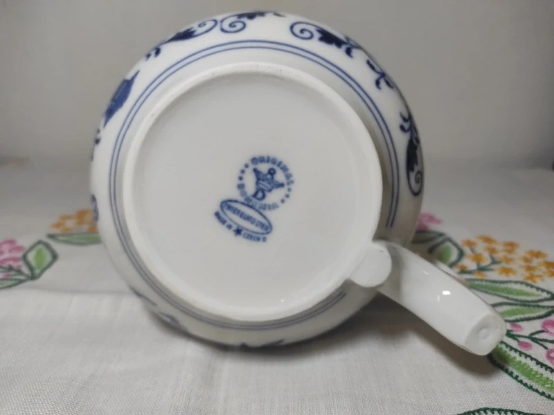 Hrnek cibulák - Joe 