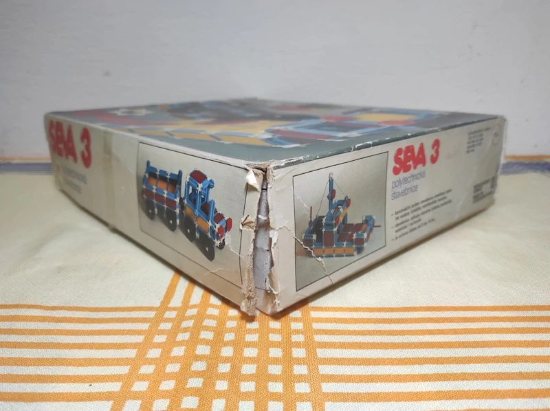 Retro stavebnice SEVA 3 – polytechnická stavebnice