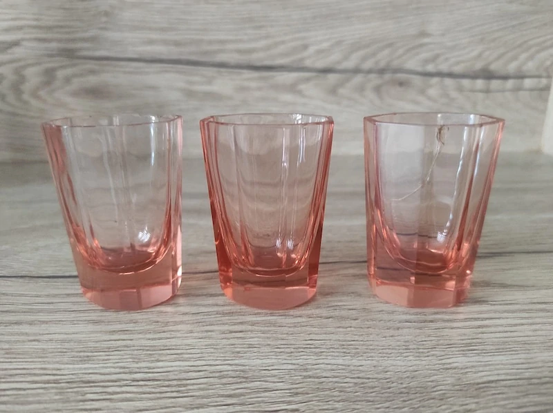 Skleněná karafa + 3 skleničky
