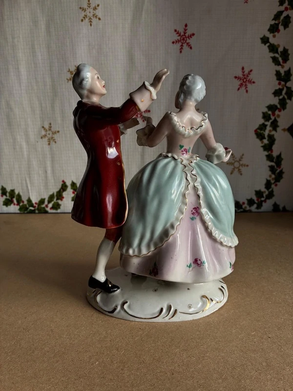 Porcelánová soška Taneční pár – Royal Dux