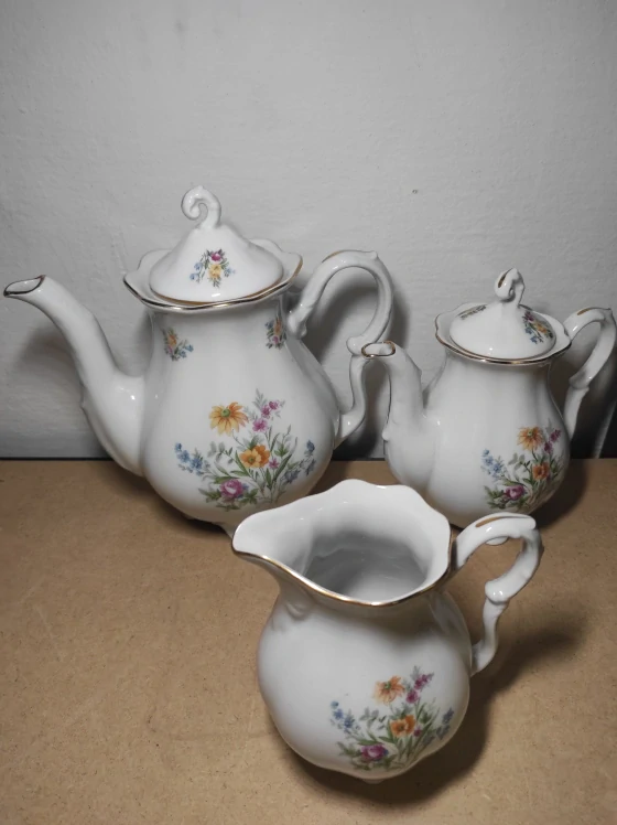 Pirken Hammer - dvě konvice a mléčenka