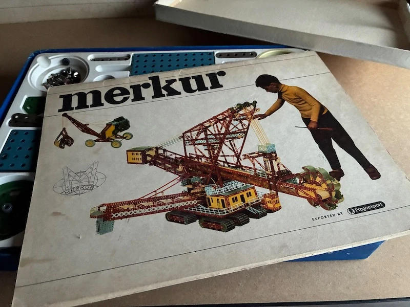 Retro stavebnice MERKUR 5 – ČSSR (2 patra)