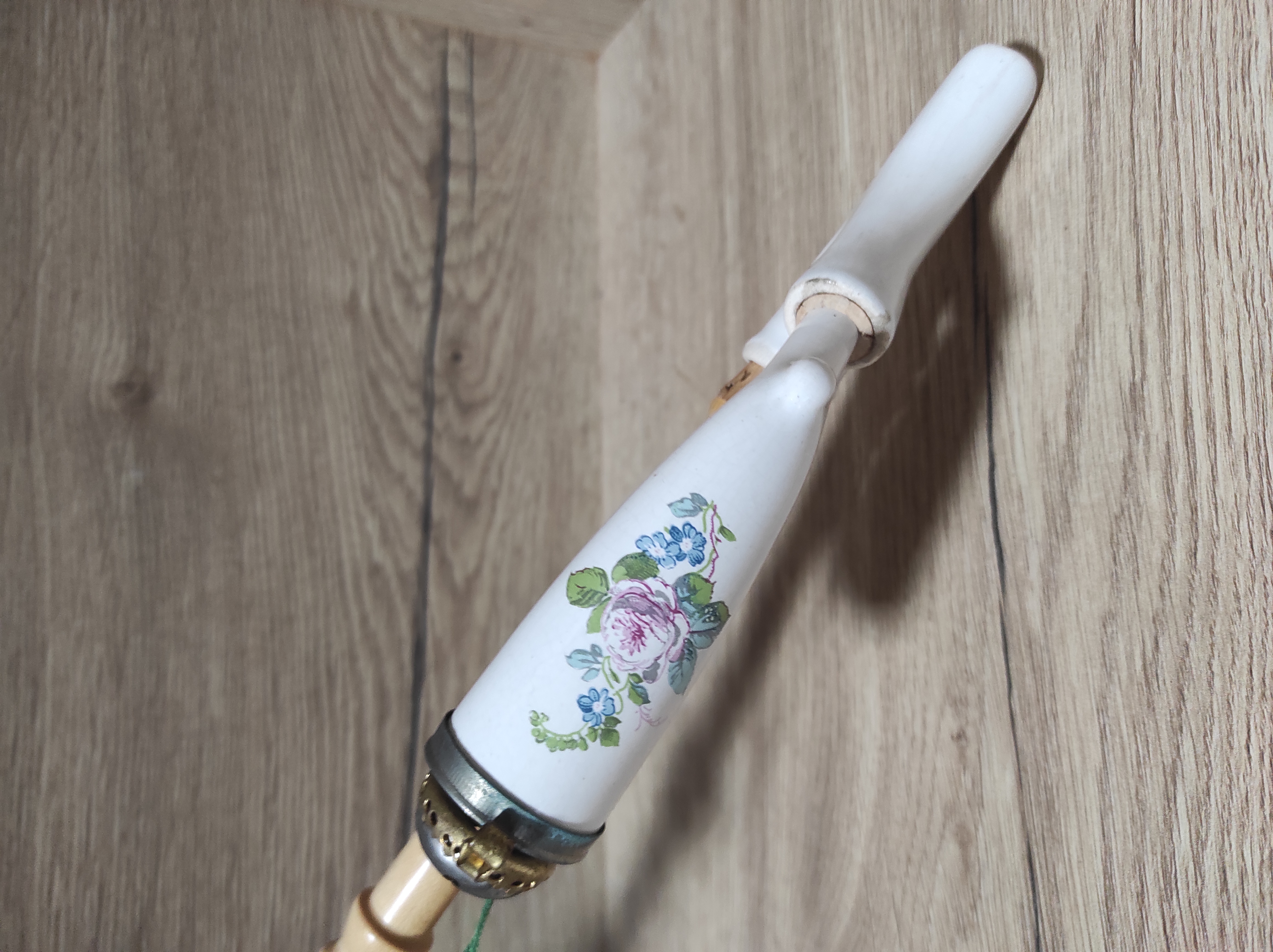 Starší porcelánová fajfka