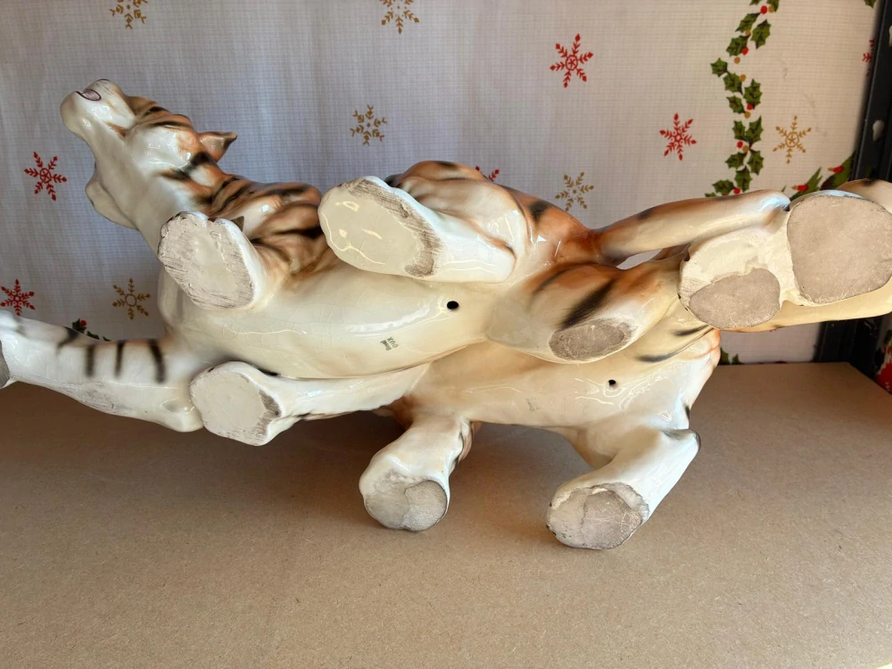 Velké porcelánové sousoší tygrů Royal Dux