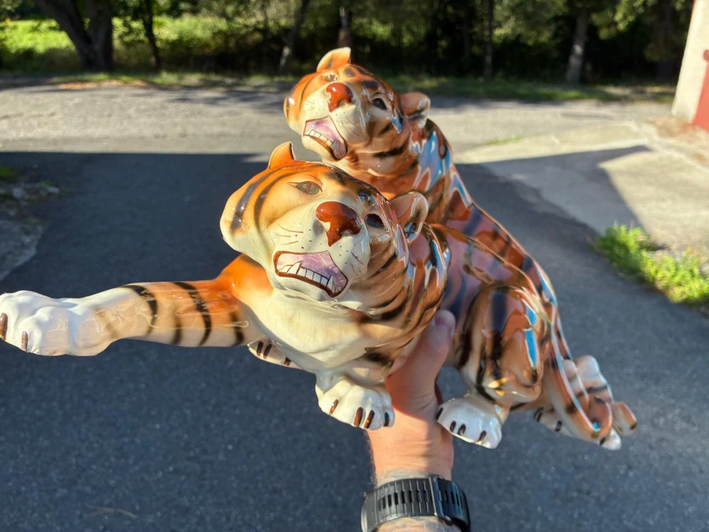 Velké porcelánové sousoší tygrů Royal Dux