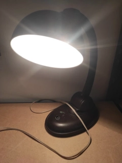 Starožitná bakelitova lampička č.1