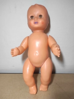 Retro panenka značeno G